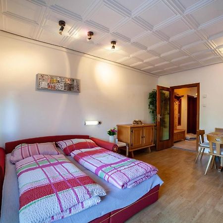 Ferienwohnung Ella Meran Exterior foto